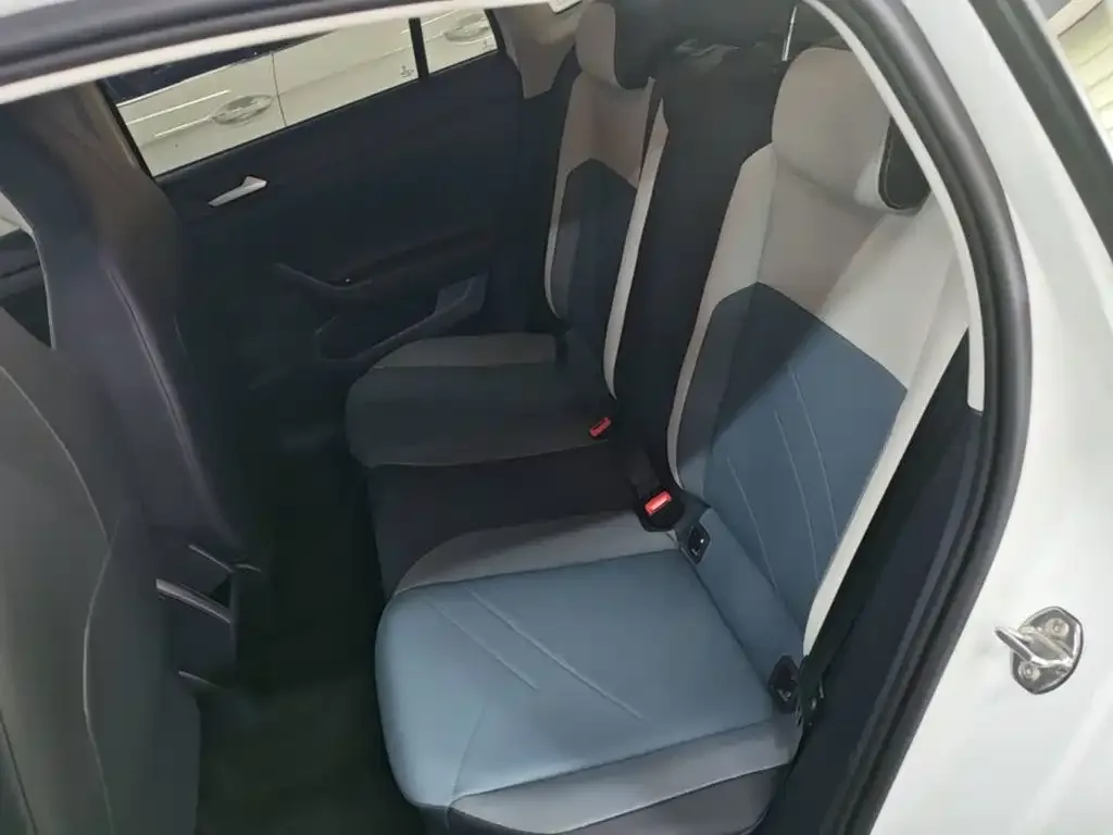 Volkswagen Lavida 2023 New Trend 1.5L Auto Aspiration Edition — Фото автомобиля 12