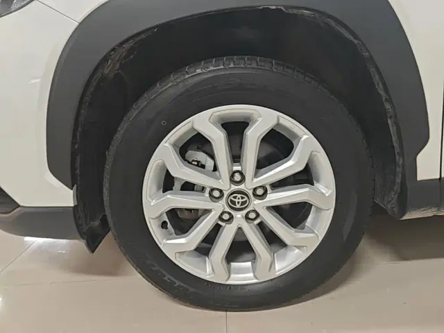 Toyota Frontlander — Фото автомобиля 22