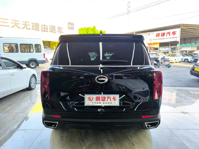 GAC Trumpchi GS8 — Фото автомобиля 11