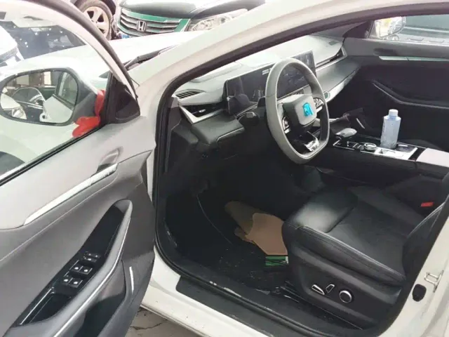 Changan Raeton Plus — Фото автомобиля 15