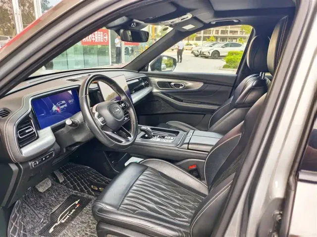 GAC Trumpchi GS8 — Фото автомобиля 3