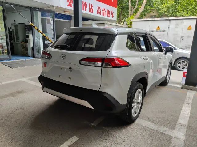 Toyota Corolla Cross — Фото автомобиля 16