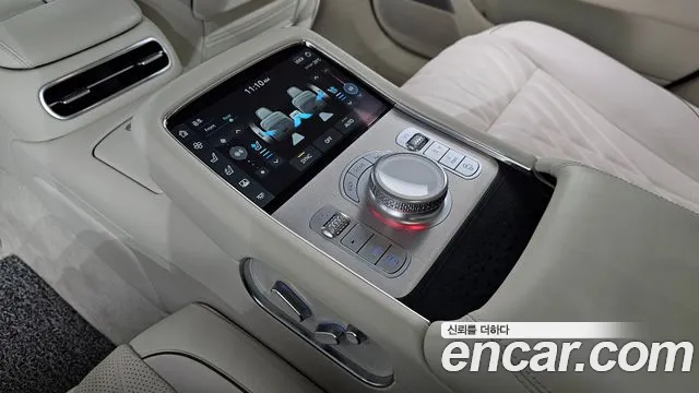 Genesis G90 Бензин 3.5 турбо AWD — Фото автомобиля 18