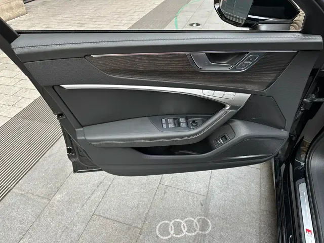 Audi A6L — Фото автомобиля 17