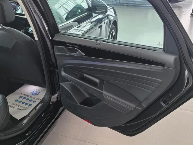 Volkswagen Passat 2024 380TSI Starlight Dragon Glory Edition — Фото автомобиля 9
