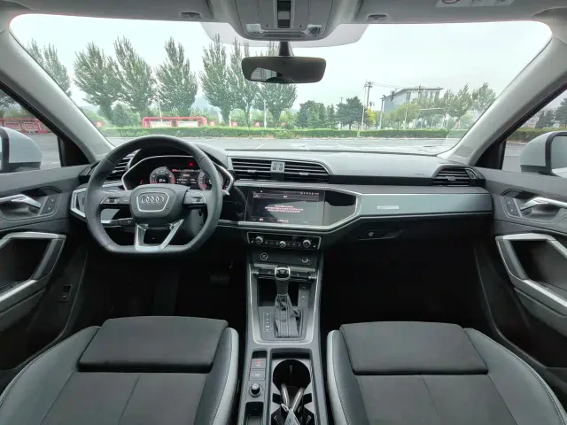 Audi Q3 — Фото автомобиля 9