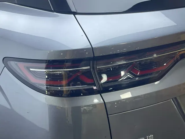 BYD Song L DM-i — Фото автомобиля 12