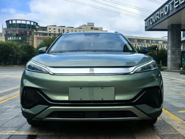 BYD Yuan PLUS — Фото автомобиля 2