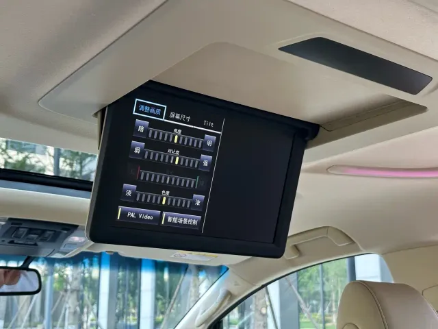 Toyota Alphard — Фото автомобиля 23