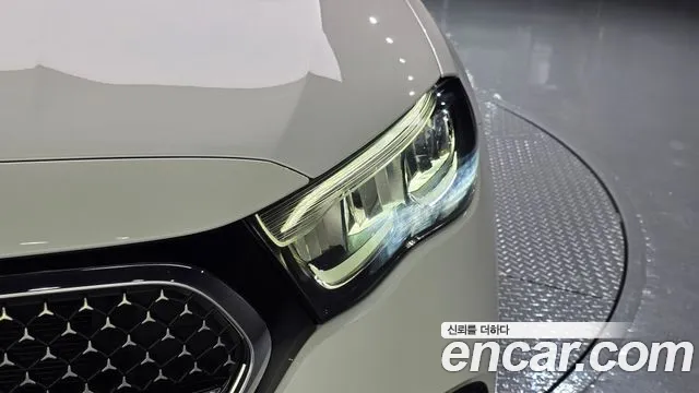 Mercedes-Benz E-Class — Фото автомобиля 17