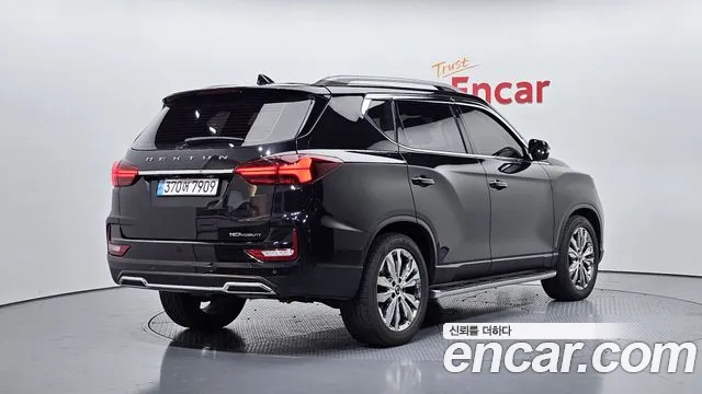 KG_Mobility_Ssangyong Rexton Rexton Arena Дизель 2.2 4WD — Фото автомобиля 2