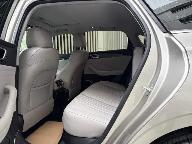 Geely Galaxy Stellar 6 — Фото автомобиля 10