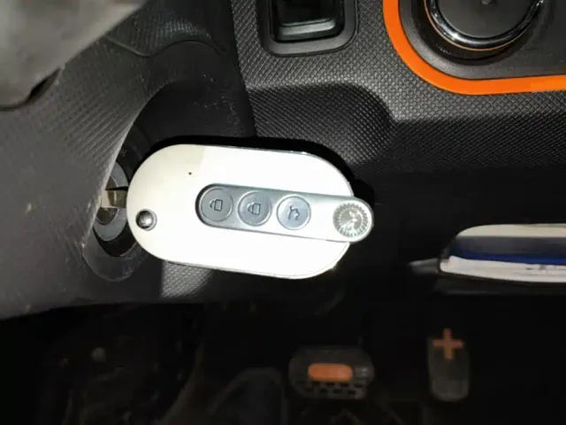 Wuling Hongguang Mini EV — Фото автомобиля 8