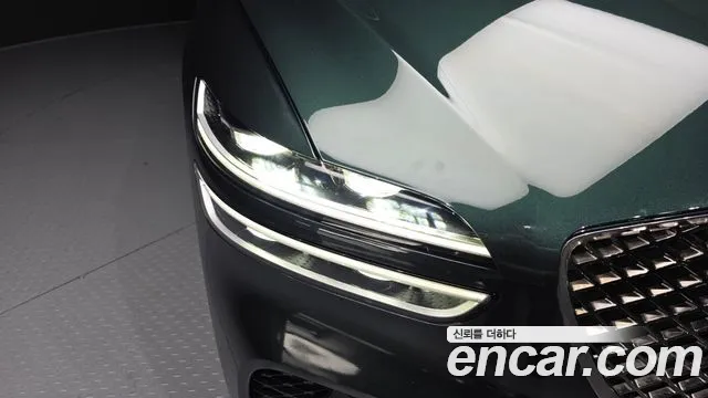 Genesis GV70 2.5T Бензин 2WD — Фото автомобиля 22