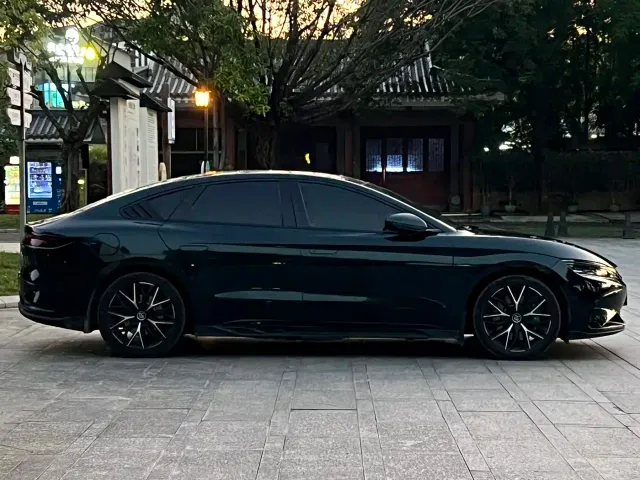 BYD Han — Фото автомобиля 7