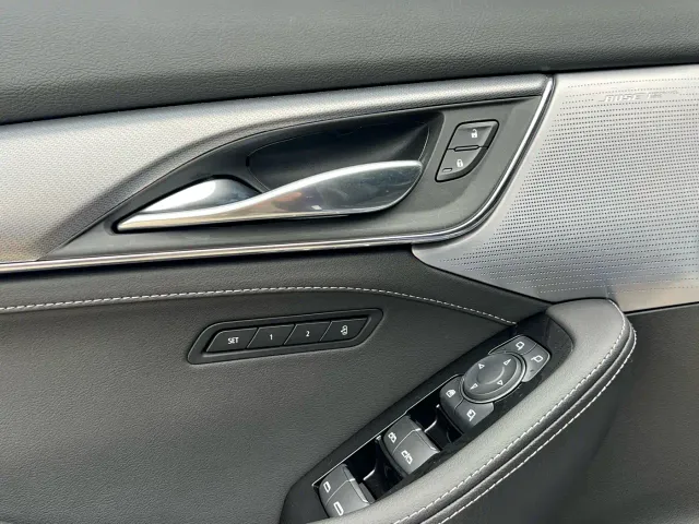Cadillac CT5 — Фото автомобиля 12