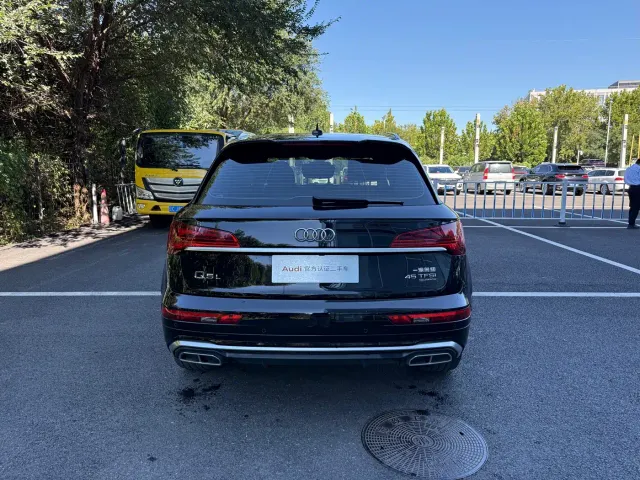Audi Q5L — Фото автомобиля 20