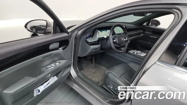 Genesis G90 Бензин 3.5 турбо AWD — Фото автомобиля 10