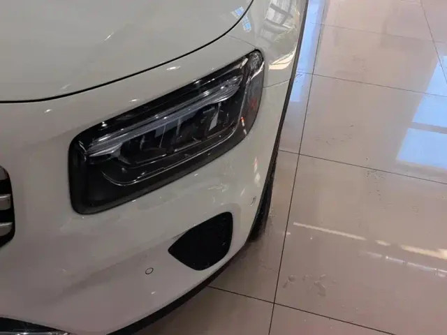 Mercedes-Benz GLB-Class — Фото автомобиля 5