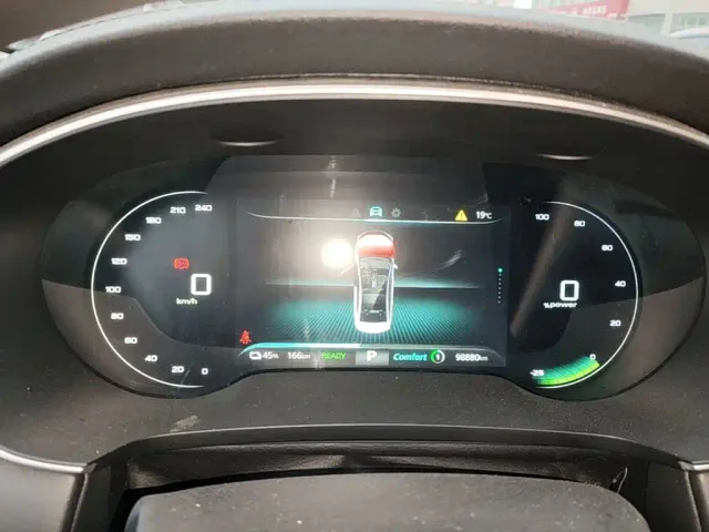 Roewe i6 MAX EV — Фото автомобиля 11