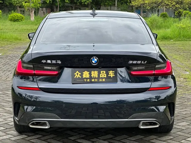 BMW 3 Series — Фото автомобиля 14