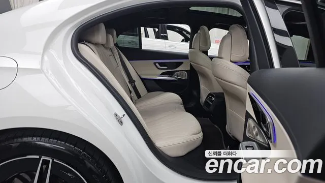 Mercedes-Benz E-Class E-класс W214 — Фото автомобиля 11