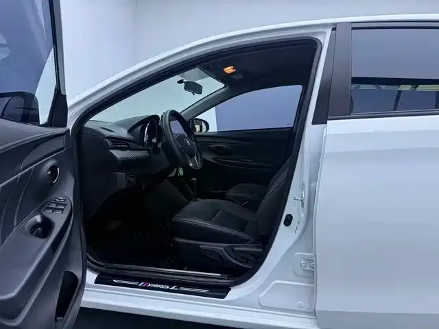 Toyota YARiS L Zhi Xuan — Фото автомобиля 14