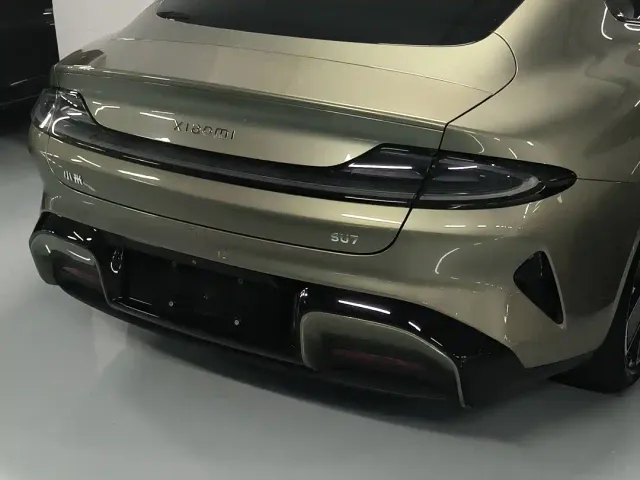 Xiaomi SU7 — Фото автомобиля 11