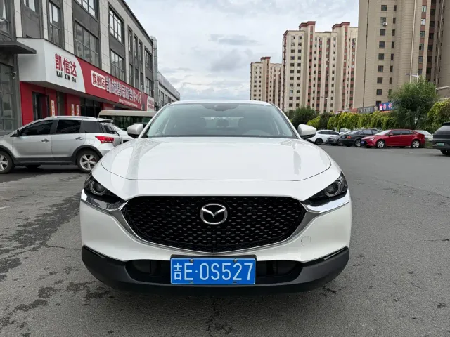 Mazda CX-30 — Фото автомобиля 2
