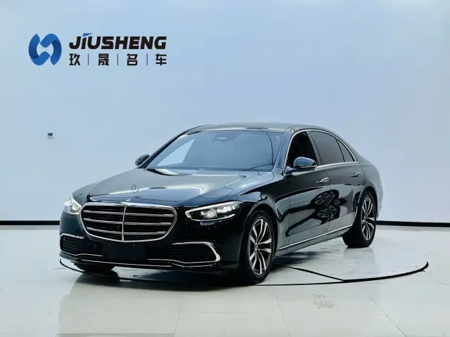Фотография автомобиля — Mercedes-Benz S-Class