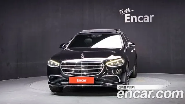 Mercedes-Benz S-Class — Фото автомобиля 3