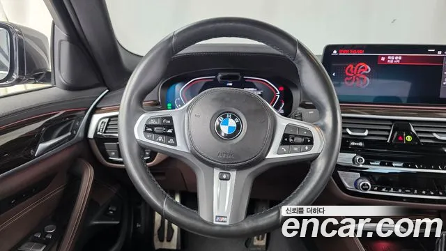 BMW 5 Series G30 — Фото автомобиля 18