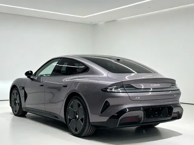 Xiaomi SU7 — Фото автомобиля 22