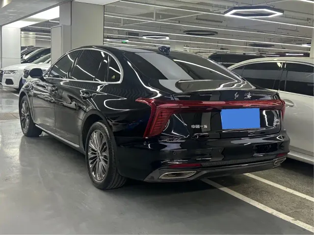 Hongqi H5 — Фото автомобиля 11