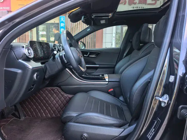 Mercedes-Benz C-Class — Фото автомобиля 4