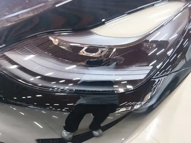 Tesla Model Y — Фото автомобиля 23