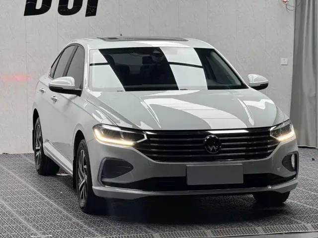 Volkswagen Lavida — Фото автомобиля 3