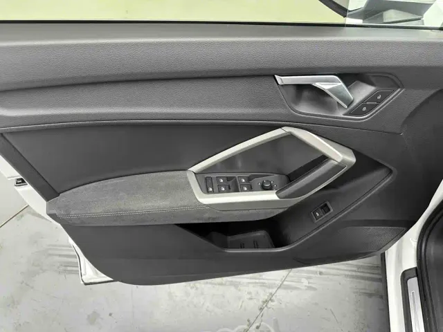 Audi Q3 — Фото автомобиля 11