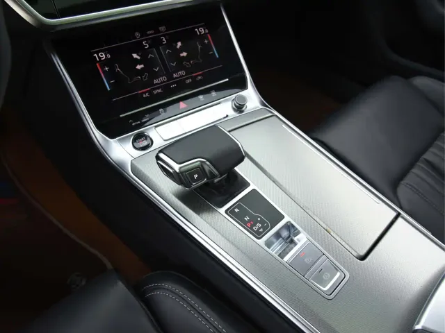 Audi A6L — Фото автомобиля 7