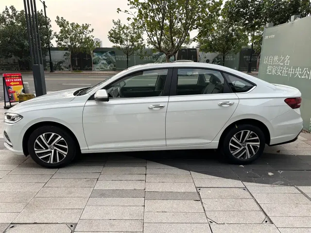Volkswagen Lavida — Фото автомобиля 29