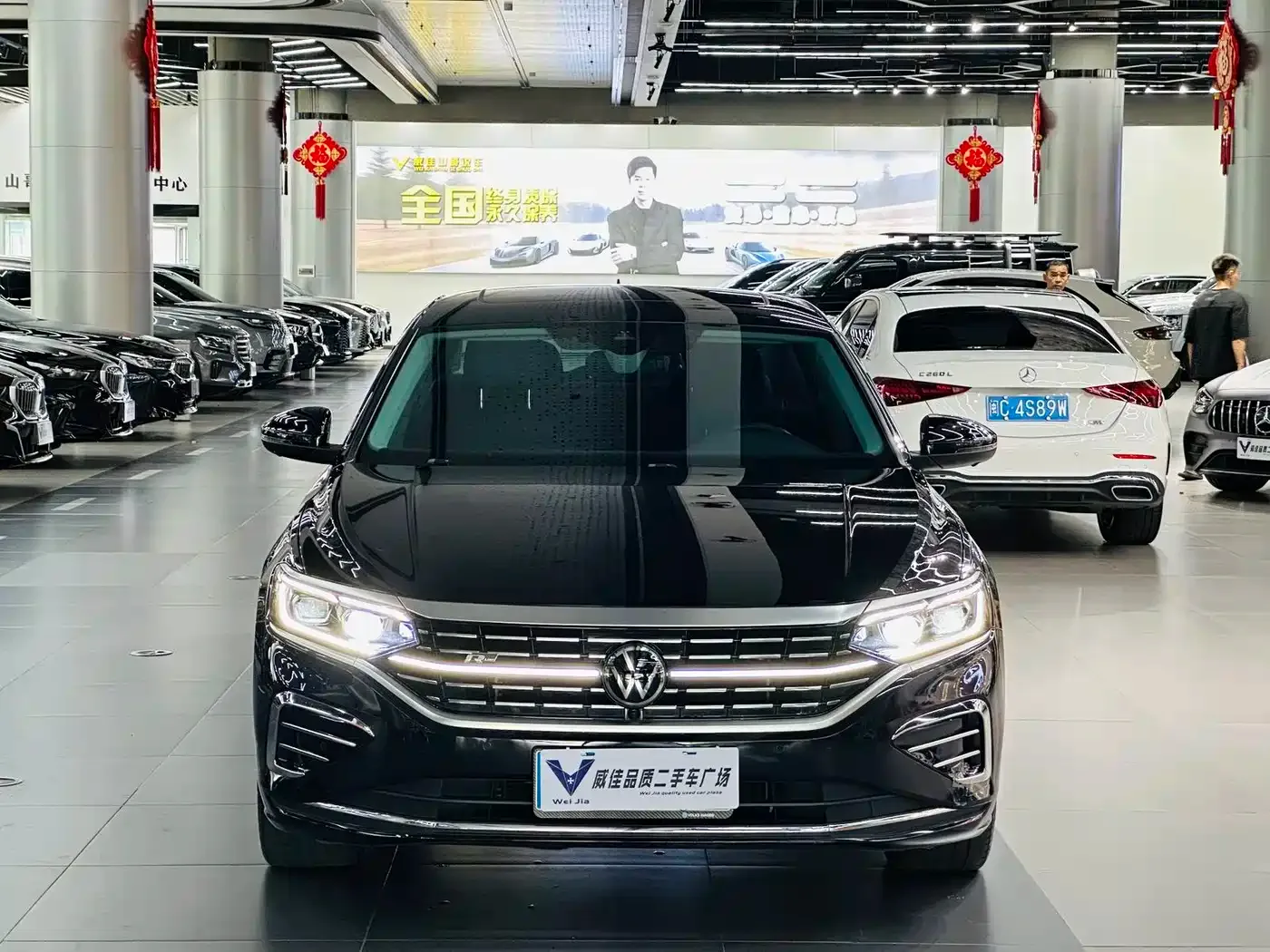Volkswagen Passat 2024 380TSI Dragon Glory Edition — Фото автомобиля 2