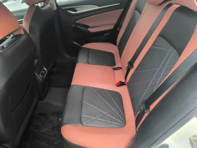 Changan Eado — Фото автомобиля 6