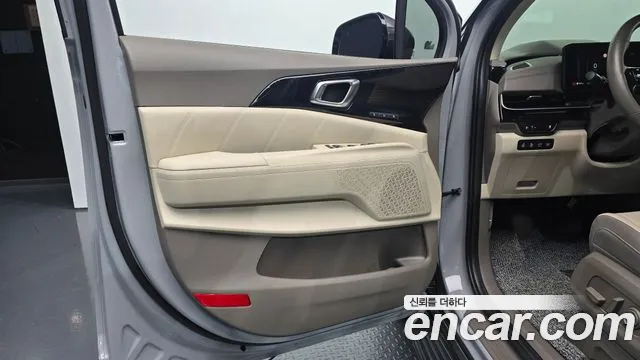 Kia Carnival 4th Gen — Фото автомобиля 13