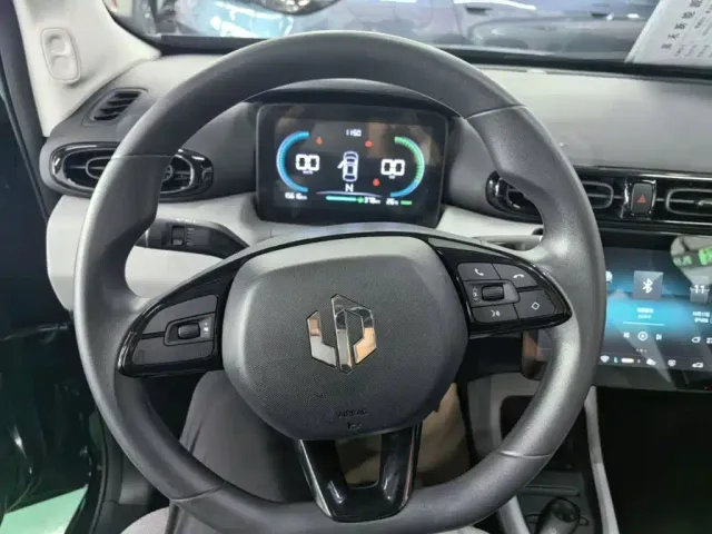 Leapmotor T03 — Фото автомобиля 10