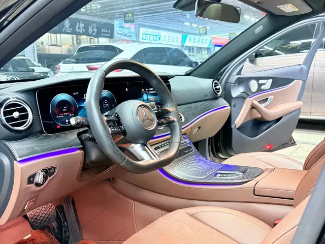 Mercedes-Benz E-Class — Фото автомобиля 15