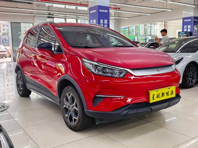 BYD Yuan Pro — Фото автомобиля 3