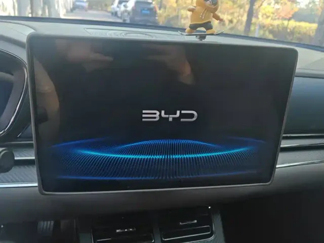 BYD Han — Фото автомобиля 13
