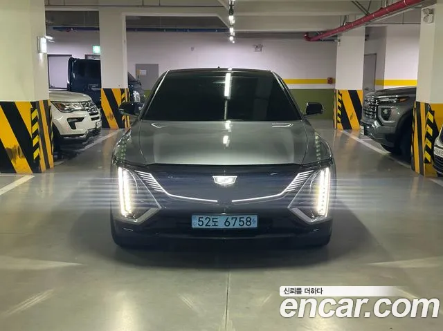 Cadillac Lyriq Lyriq Sport — Фото автомобиля 3