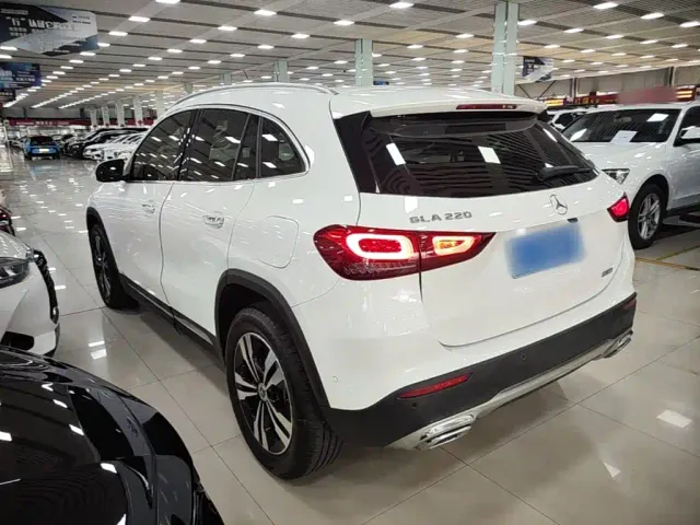 Mercedes-Benz GLA-Class — Фото автомобиля 4
