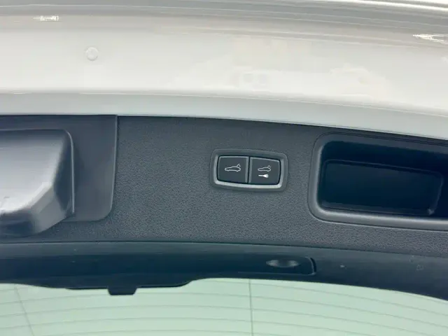 Porsche Macan — Фото автомобиля 25